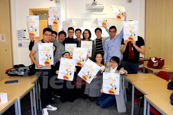 เอกลักษณ์วัฒนธรรม “สีสันเวียดนาม” ในกรุงลอนดอน